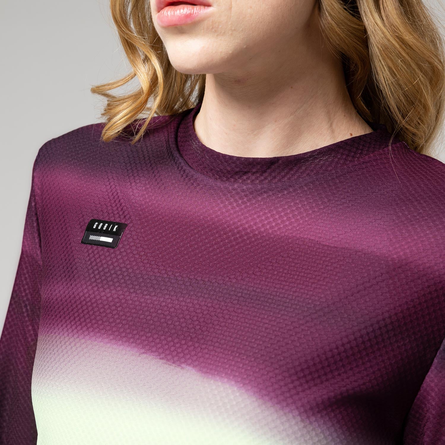 CAMISETA MANGA LARGA TERRAIN MUJER HEADER