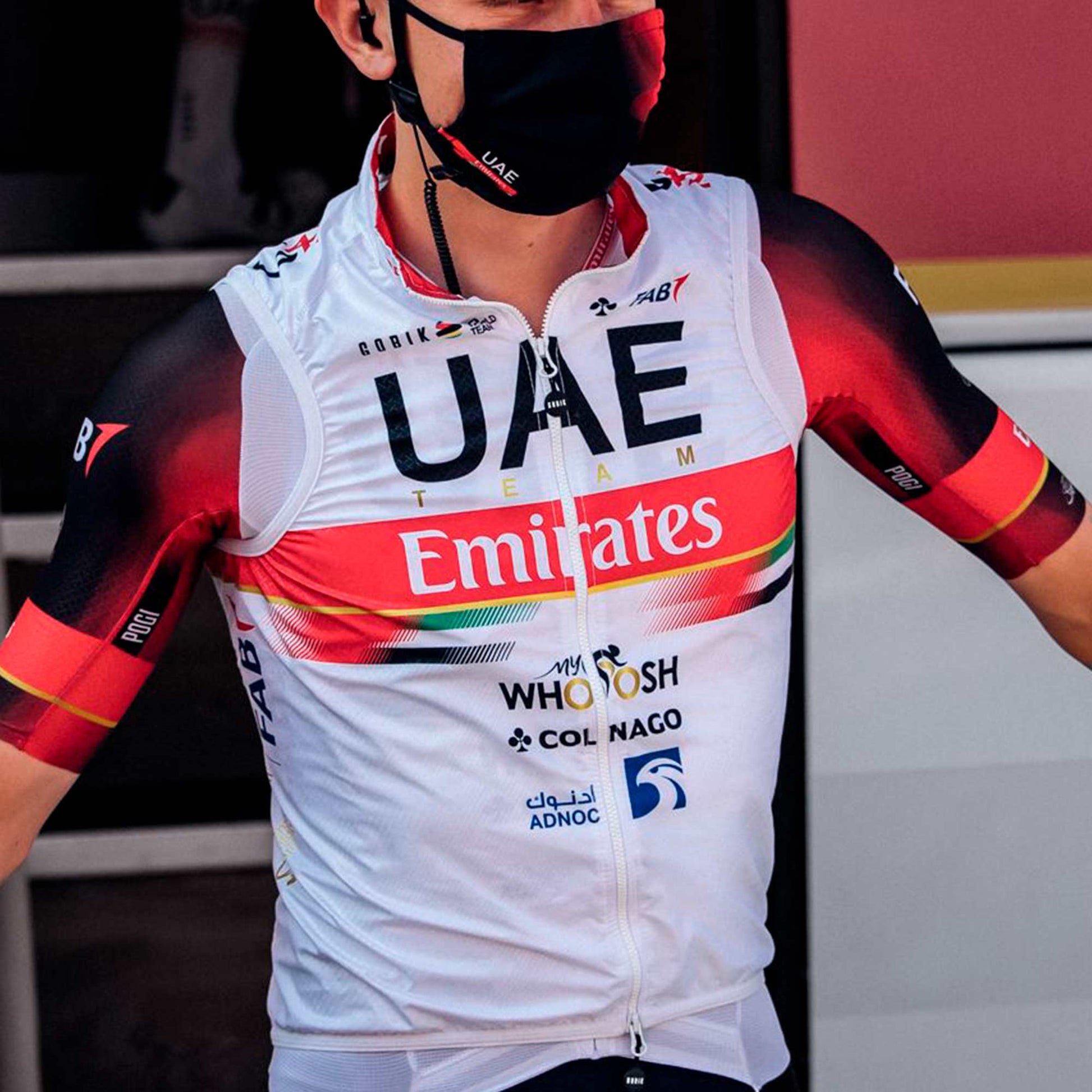 CHALECO PLUS 2.0 HOMBRE UAE TEAM EMIRATES 2021
