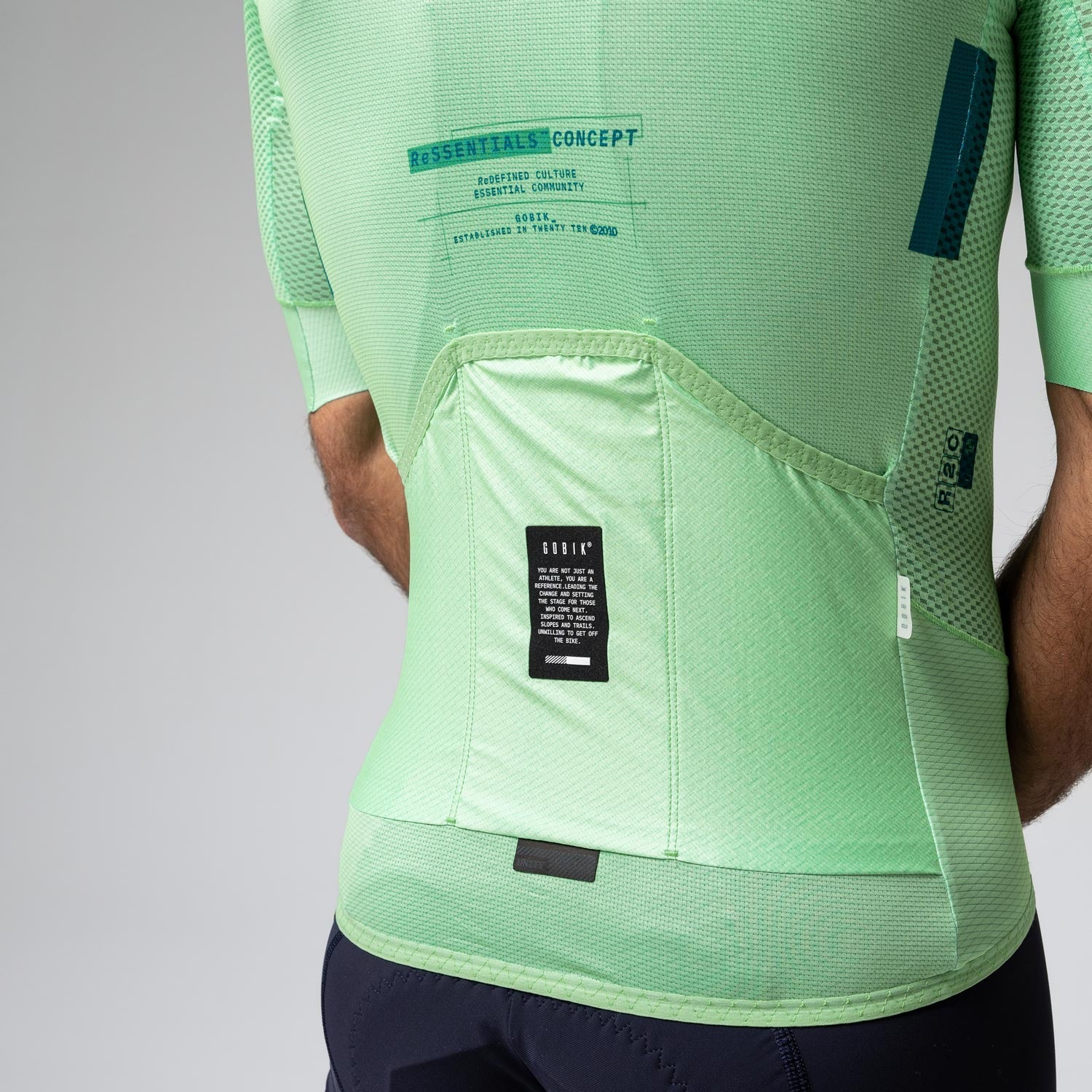 MAILLOT MANGA CORTA CARRERA 2.0 UNISEX MANTIS
