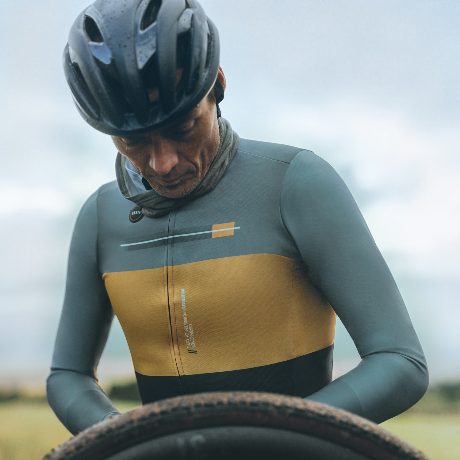 MAILLOT MANGA LARGA COBBLE HOMBRE CONQUER