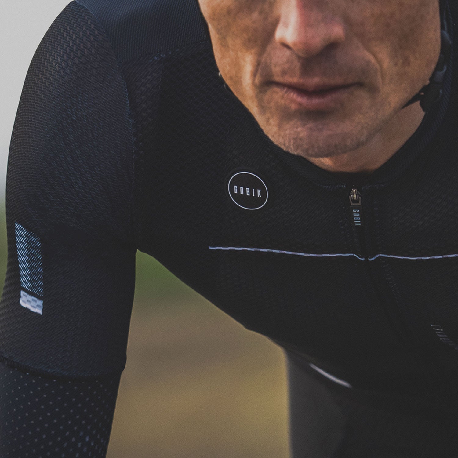 MAILLOT MANGA CORTA CARRERA UNISEX BLACK LEAD